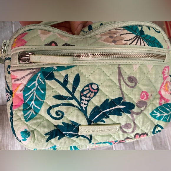 Vera Bradley Bundle (C182) - Picture 8 of 16